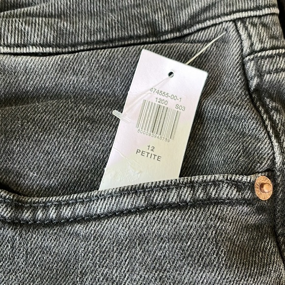 Old Navy size 12 Petite Low Rise O.G. Loose Jeans (black denim) - Picture 2 of 4